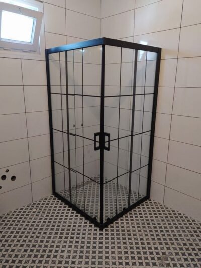 Siyah Çerçeveli Premium Duşakabin